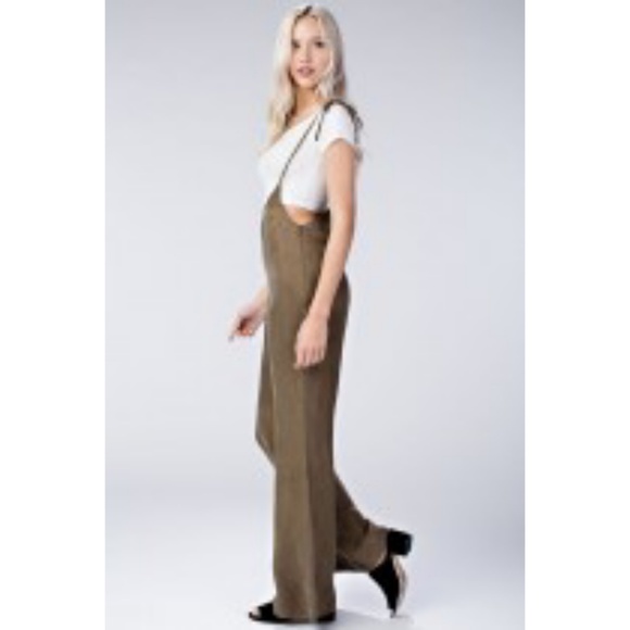 Spaghetti Strap Bell Bottom Jumpsuit - Picture 3 of 8